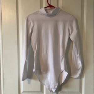WHITE TURTLENECK BODYSUIT